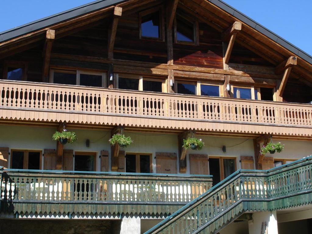 La Ferme Du Chateau Abondance エクステリア 写真