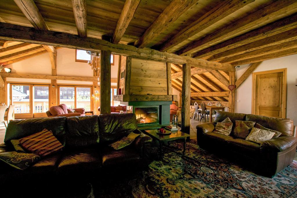 La Ferme Du Chateau Abondance エクステリア 写真